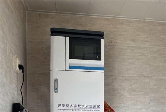 多参数水质监测仪